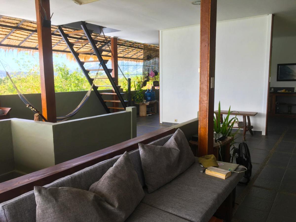 Merdeka House Maluk Kültér fotó