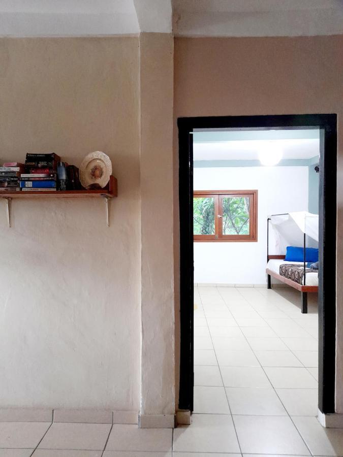 Merdeka House Maluk Kültér fotó