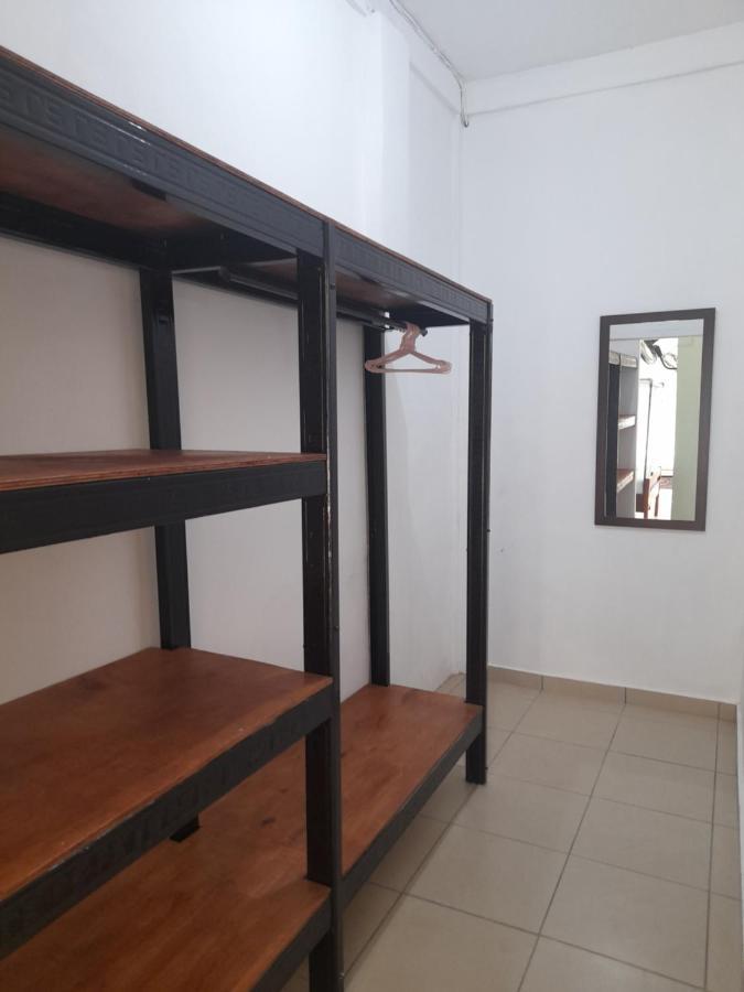 Merdeka House Maluk Kültér fotó