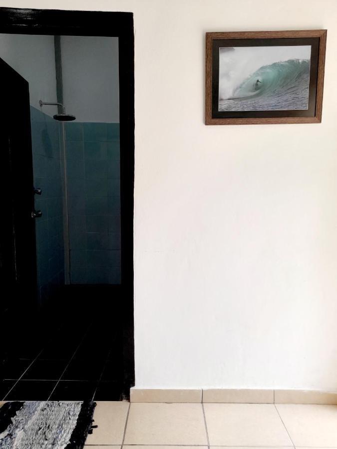 Merdeka House Maluk Kültér fotó