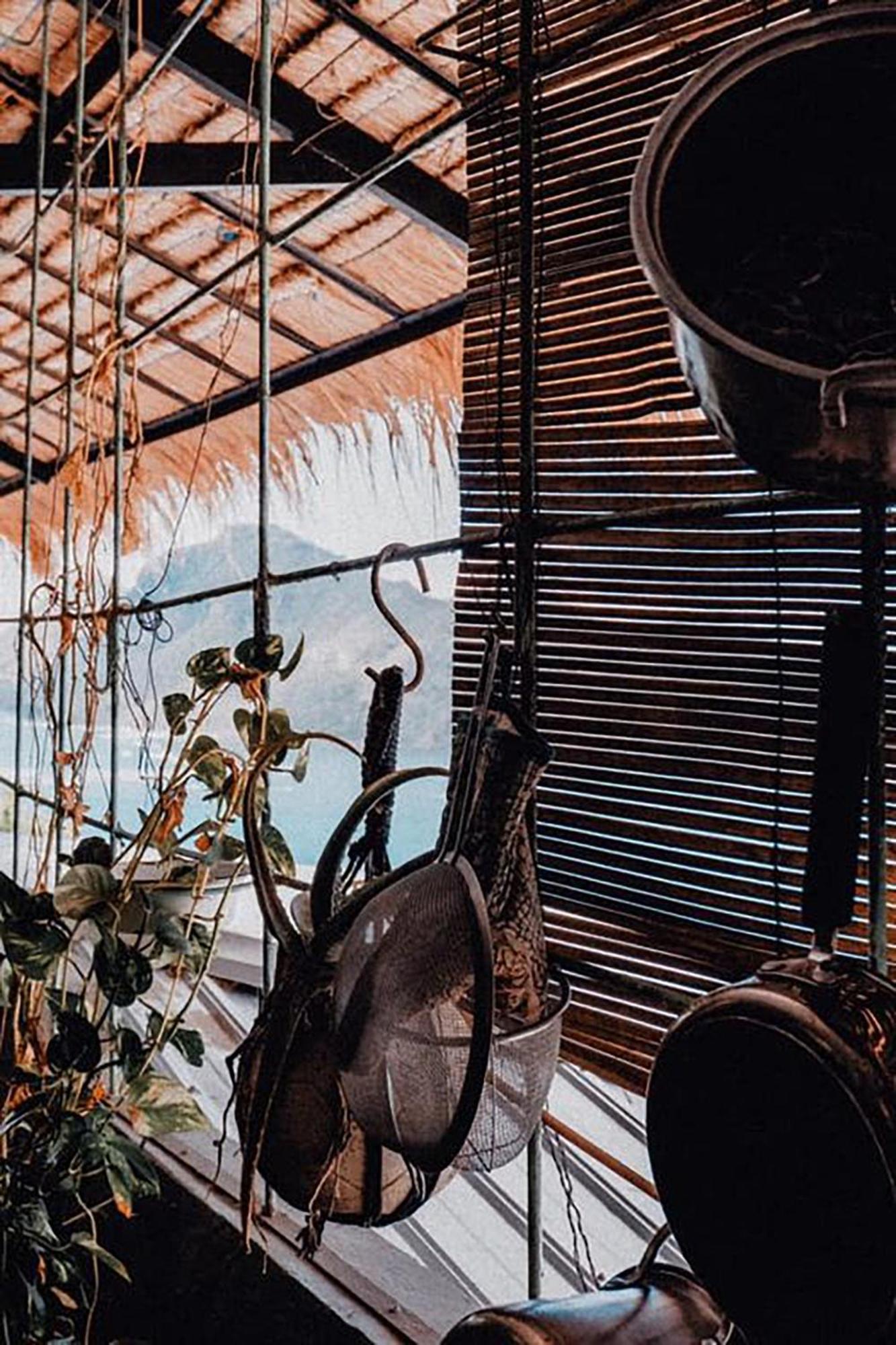 Merdeka House Maluk Kültér fotó